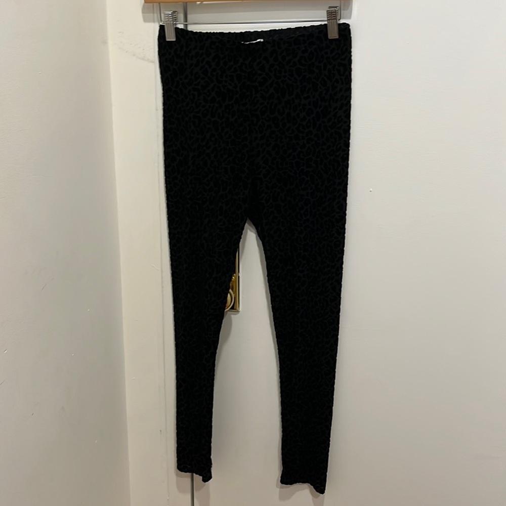 Light sheer and velvet leopard print legging